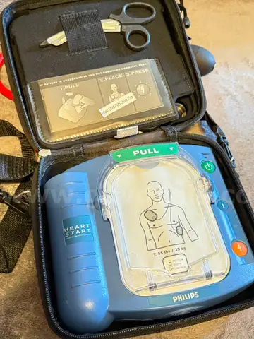Philips Heartstart Onsite AED GREAT CONDITION!