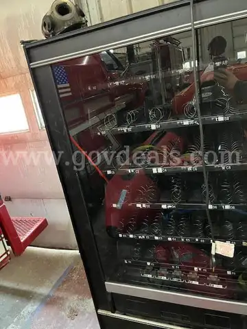 1999 Crane Snack vending Machine