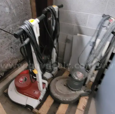 2 - Advance floor buffers and 1 floor scrubber 20"