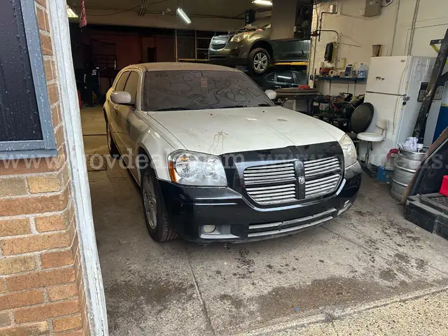 2006 Dodge Magnum