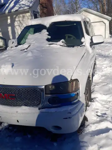 2005 GMC Yukon Denali