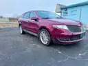 2016 Lincoln MKT, 44K MILES, AWD, 3 ROW SEATS