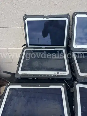 LOT OF 8 PANASONIC TOUGHBOOK CF-33 MK2 TABLET I5-10TH Gen