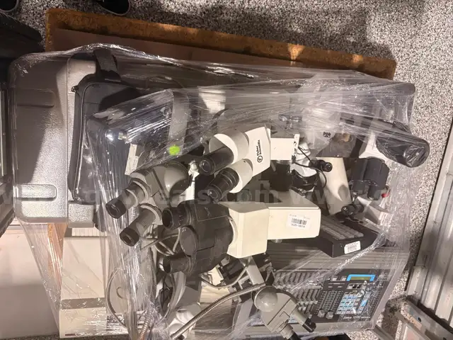 Pallet of miscellaneous lab equipment and microscopes