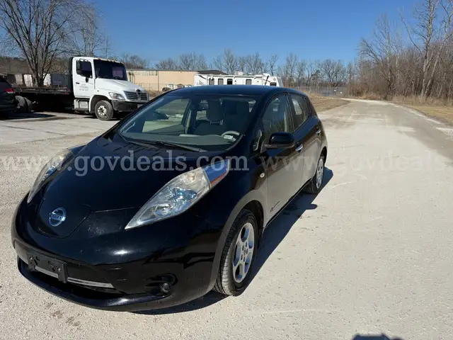2012 Nissan LEAF SV