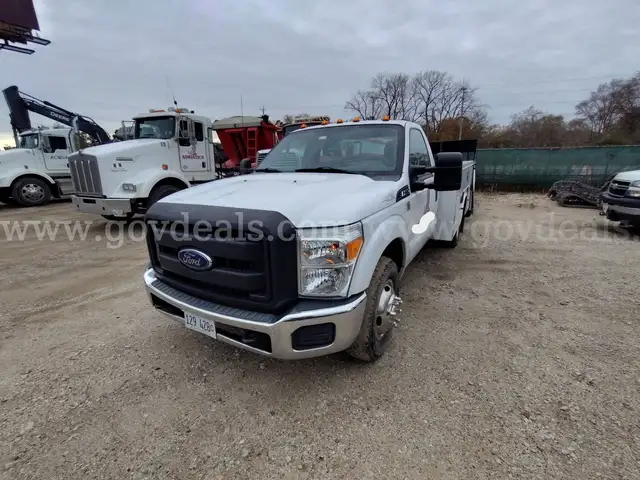 2016 Ford F350 Super Duty Utility Truck
