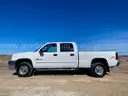 2004 Chevrolet Silverado 2500HD LS Crew Cab Short Bed 4WD