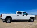 2004 Chevrolet Silverado 2500HD LS Crew Cab Short Bed 4WD