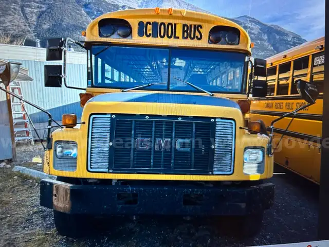 2001 GMC School Bus - Caterpillar 3126 Diesel Engine