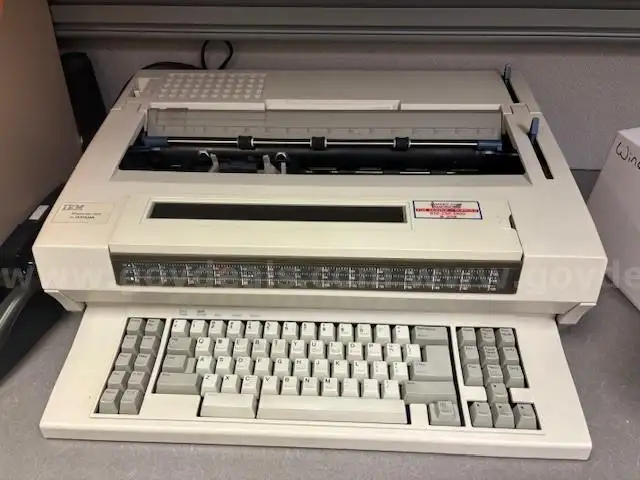 IBM  Wheelwriter 3500 typewriter