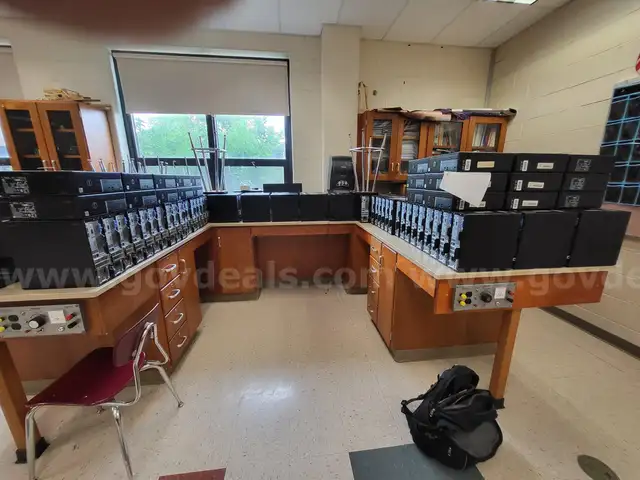 82 Dell OptiPlex 5090 Desktops [CHS 1/2]