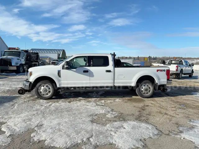 2019 Ford F-250 SD XL 4x4 Crew Cab Hi-Rail Pickup