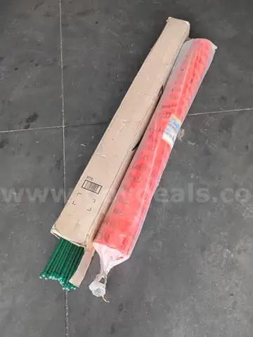 Plastic Safety Barrier Fence and poles