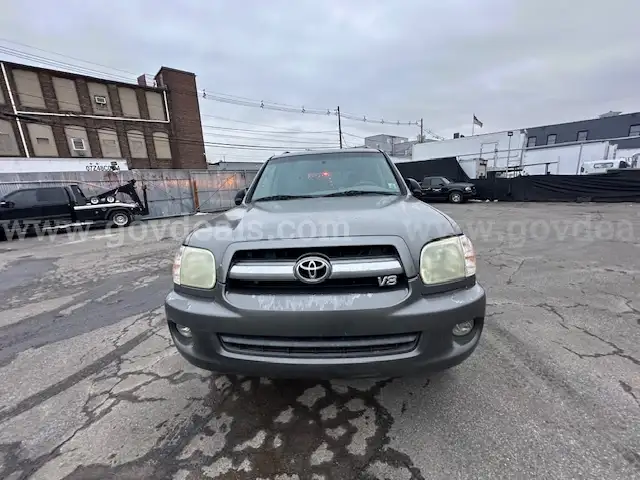 2005 Toyota Sequoia