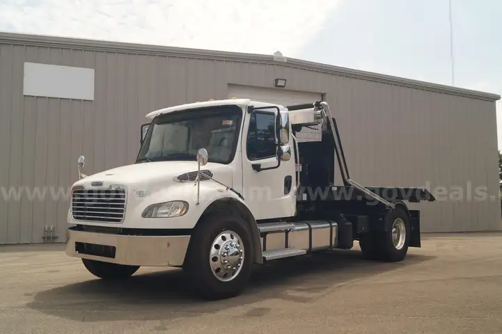NEW Stellar  ST 108-12 Flex Hook Lift on 2016 Freightliner M2-106 S/A Chassis