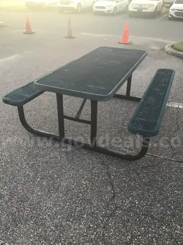 PICNIC TABLE SLIGHTLY DAMAGED