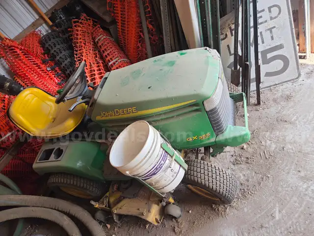 John Deere 355
