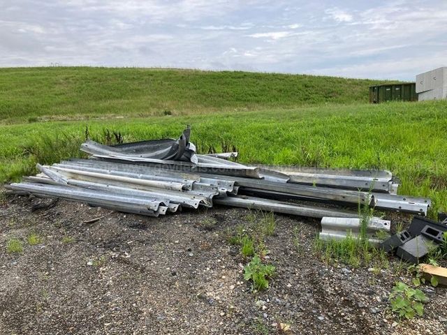 1-Lot Used Guard Rails | AllSurplus