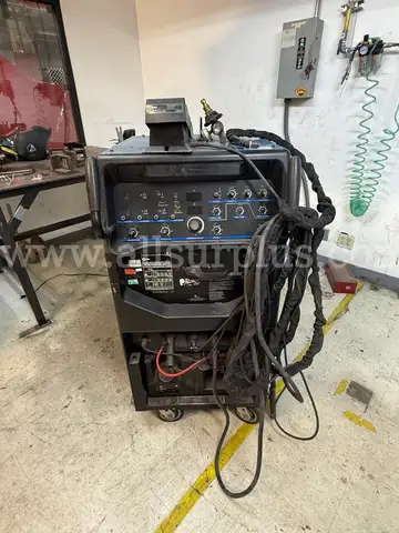 MILLER Syncrowave 350LX MIG Welder