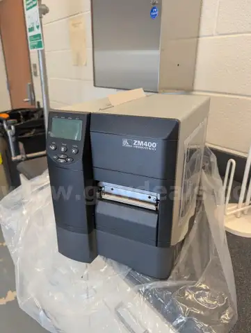 Brand new Zebra SM400-2001-0000T Industrial Label Printer with Barcode Scanners