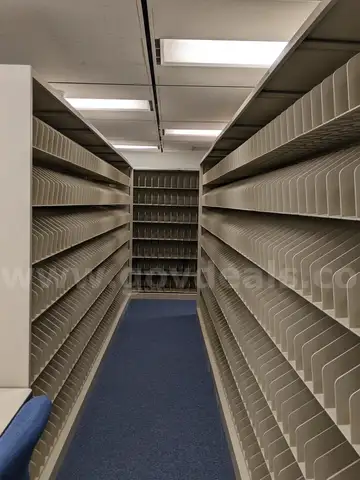 11 rows of shelves, various segments of different lengths (2, 3, or 4 feet).&#xA0;&#xA0;