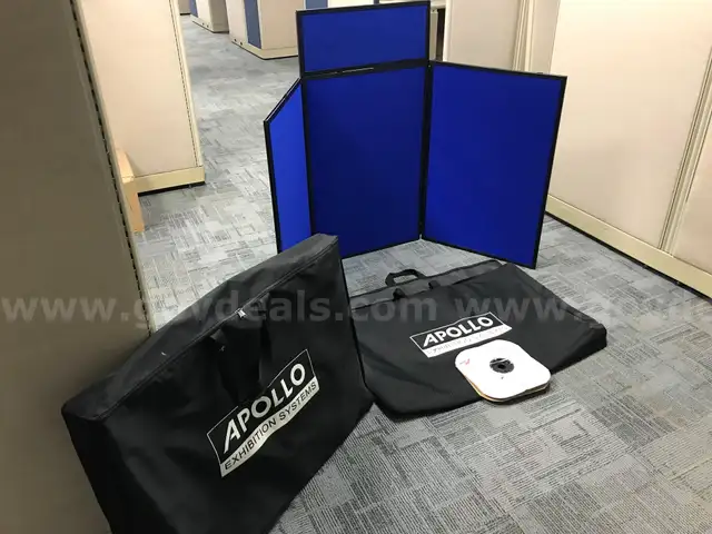 Apollo Tri-Fold Cloth Velcro Display Board (2)