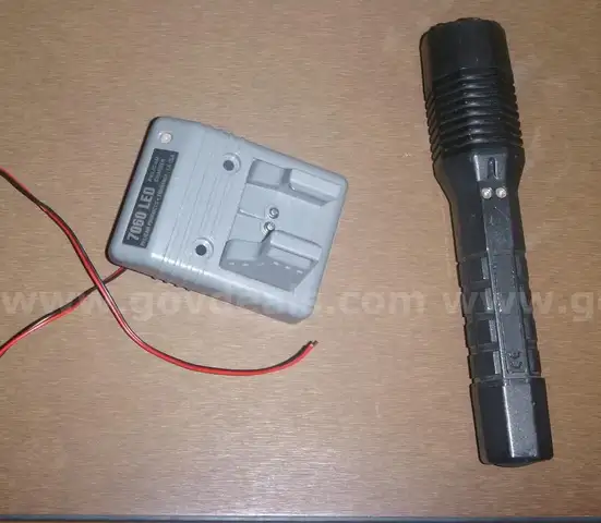 25 Pelican 7060 flashlights with chargers