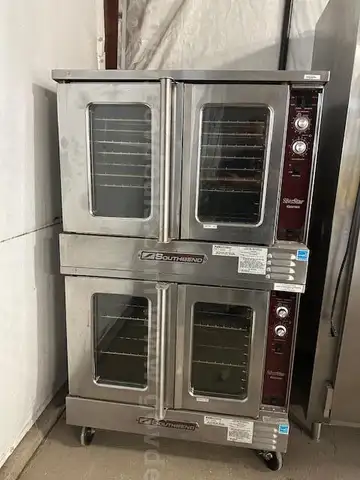 DOUBLE OVEN