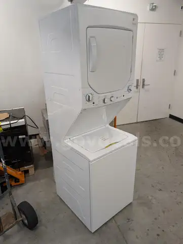 Washer/Dryer Stacking unit