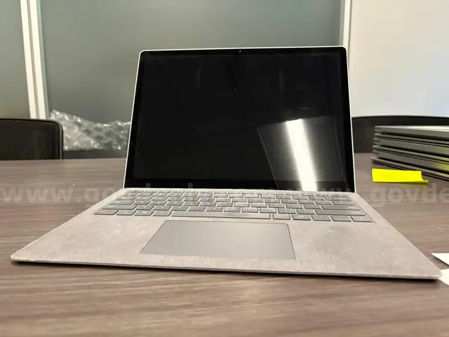 Microsoft Surface Laptop 4