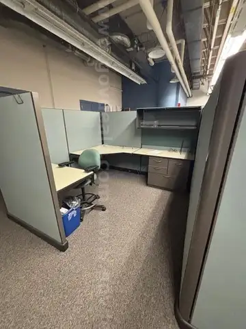 Lot of 8 Office Cubicles