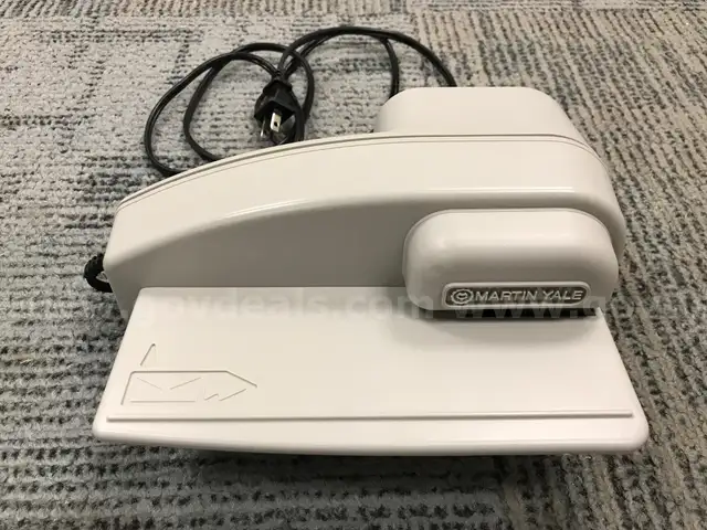 Martin Yale 1616 Desktop Electric Letter Opener (New in Box) [2 of 3]