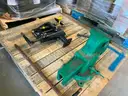 Bench vise &#x26; Profiler