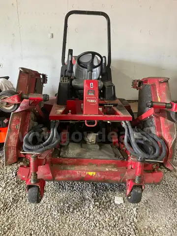 GROUNDMASTER 4100D LAWNMOWER