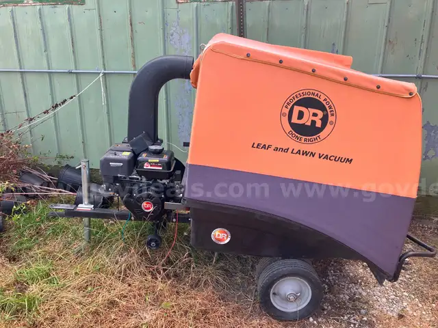 LAWN &#x26; LEAF VACUUM