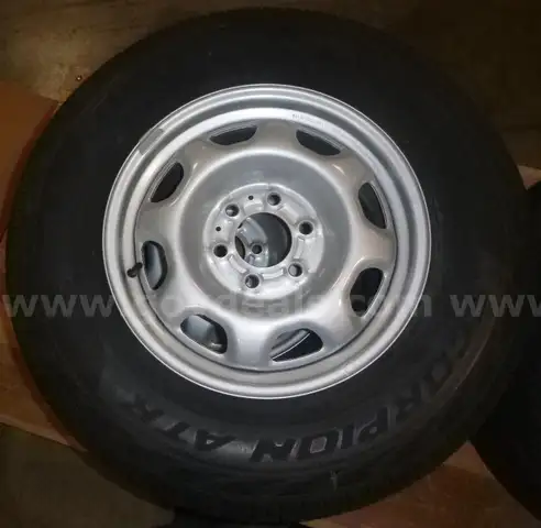 4 Pirelli scorpion 265/70 R17 tires. with rims. F150 (2025) take offs