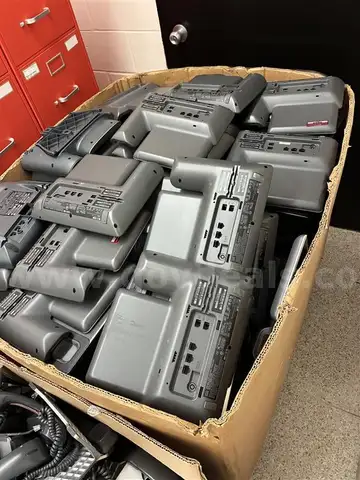 225 Cisco Desk Phones