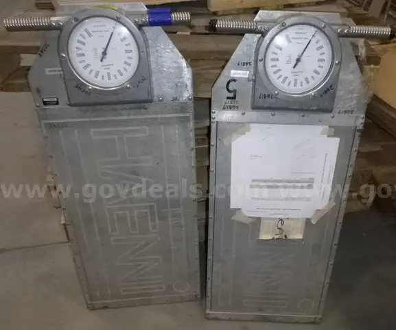2 (two) Haenni truck/tractor scales