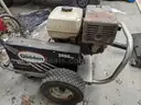 Glidden 3000psi Pressure washer- with Honda gas engine