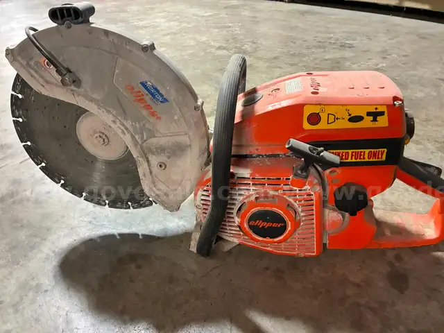 Norton Clipper Concrete Saw