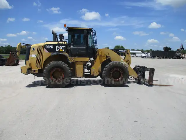 2014 Caterpillar 962K Loader
