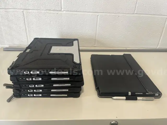 Lot of (6) Microsoft Surface Tablets with Keyboard &#x26; Cover - Model 1807 - 256GB