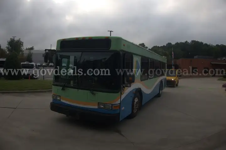 2008 Gillig Low Floor 35FT Bus - Lot 1