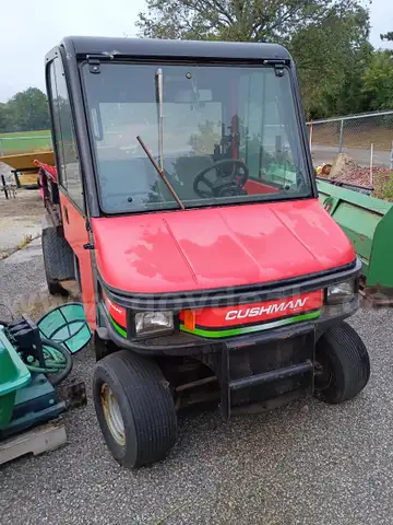 Cushman Turf truck