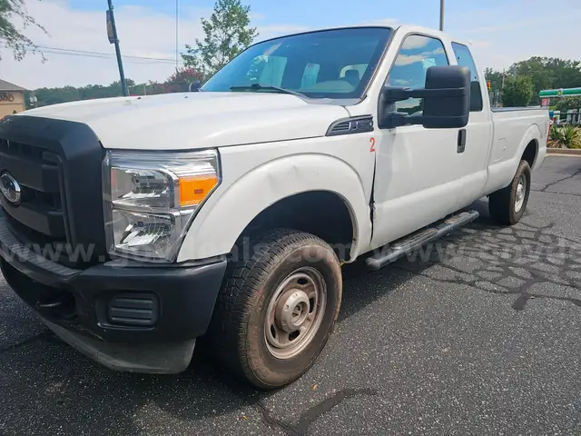 2012 Ford F-250 SD XL SuperCab Long Bed 4WD