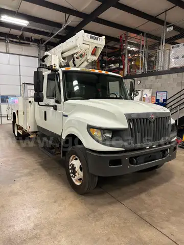 2014 International Terra Star/Versalift Bucket Truck