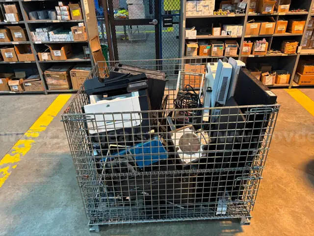 1 Lot of Defective Computer &#x26; Electronic Parts