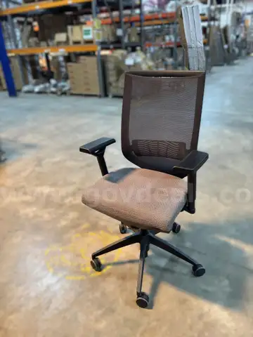 1 Used Office chair