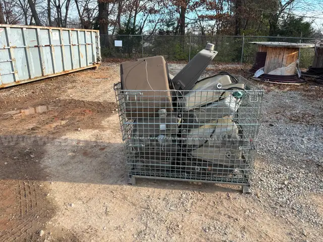 1 lot of used Assorted Power Flood Lights