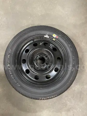 P235/55R17 Tire